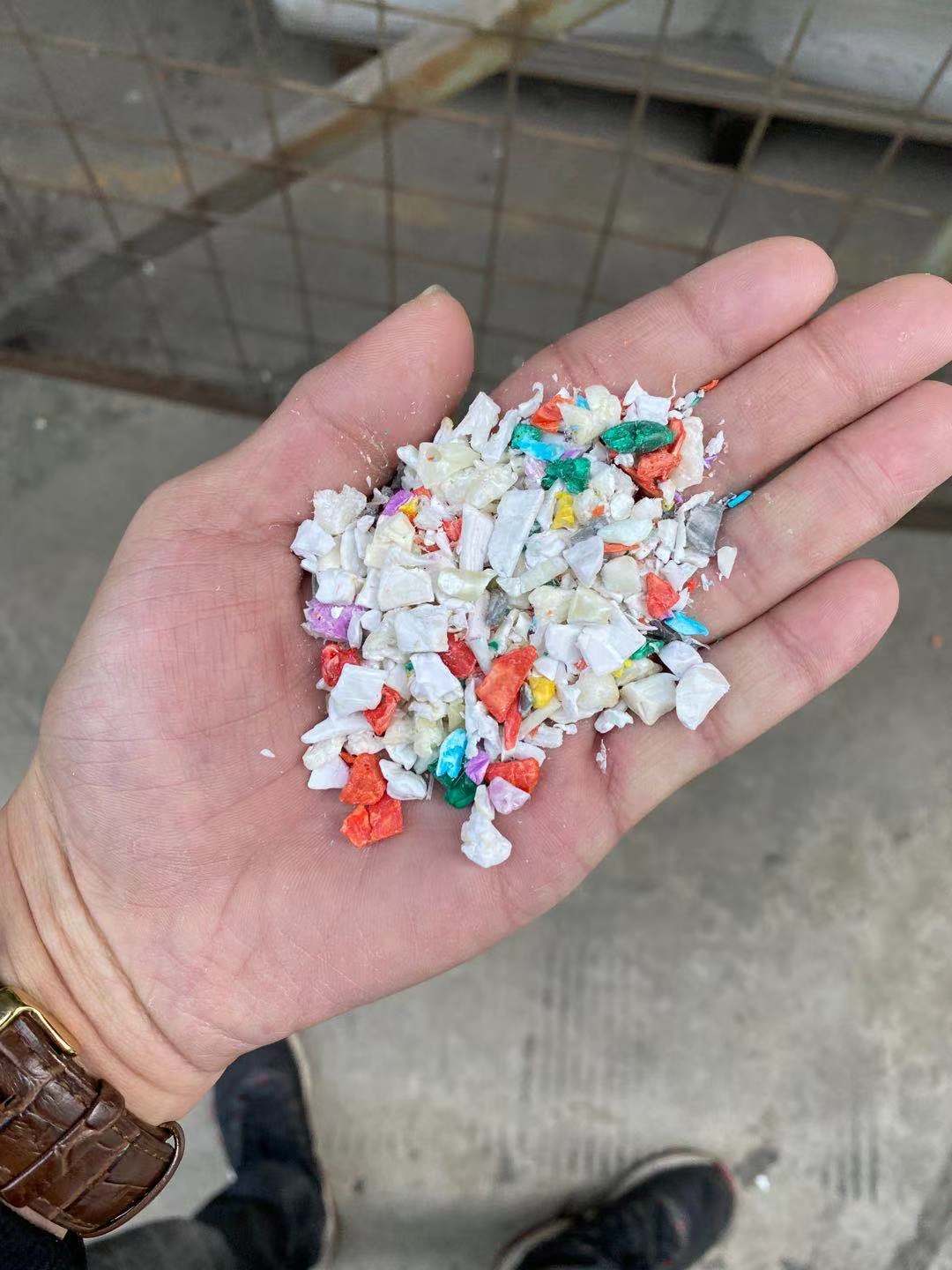 膠頭，膠塊回收 (4)